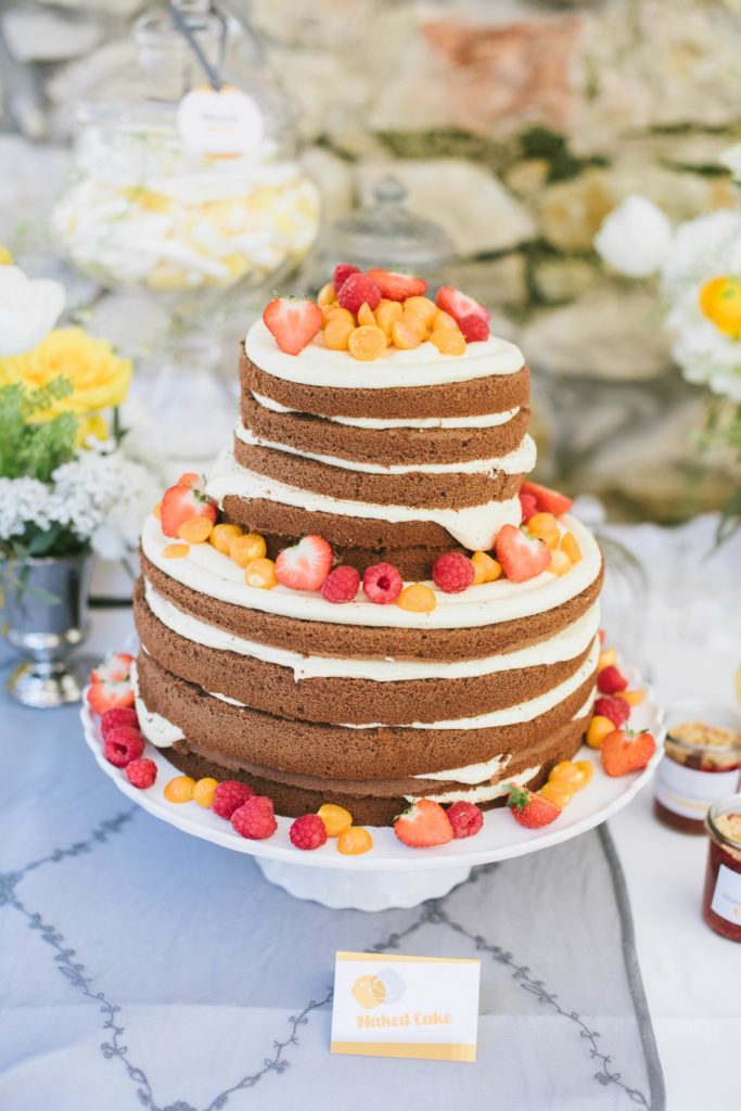  candy table naked cake hochzeitstorte