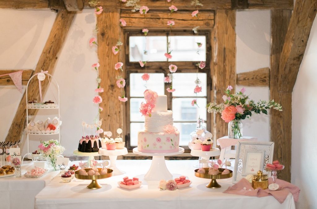 Sonnige Märchenhochzeit auf dem Steinbachhof in Vaihingen
