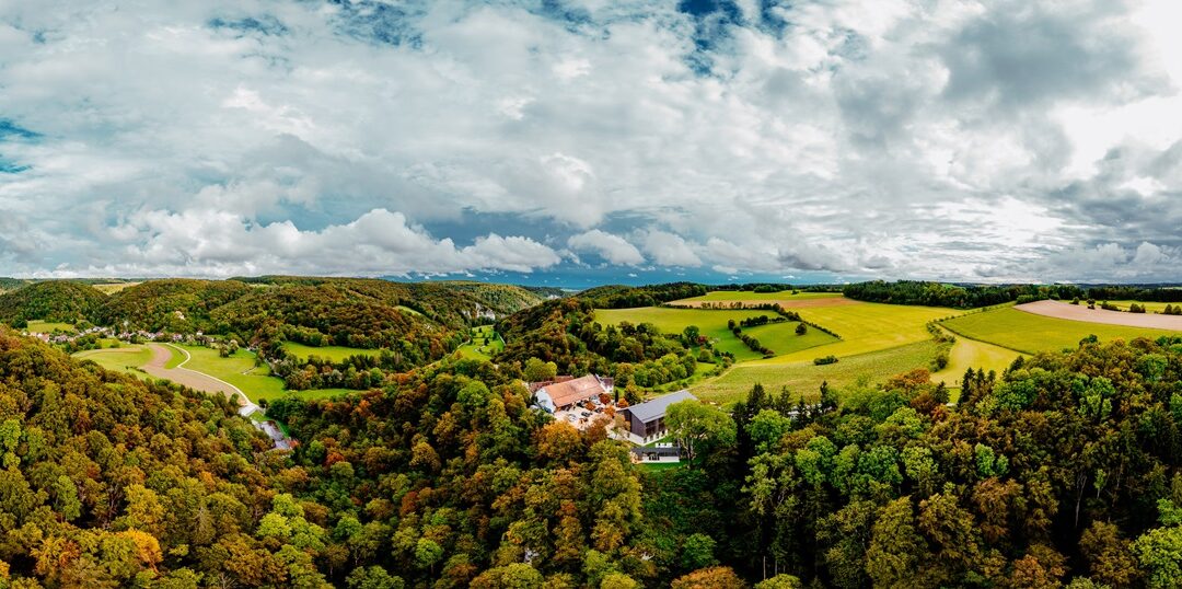 Hofgut Maisenburg. 12 Hochzeitstorten und Sweet Tables im Jahresverlauf